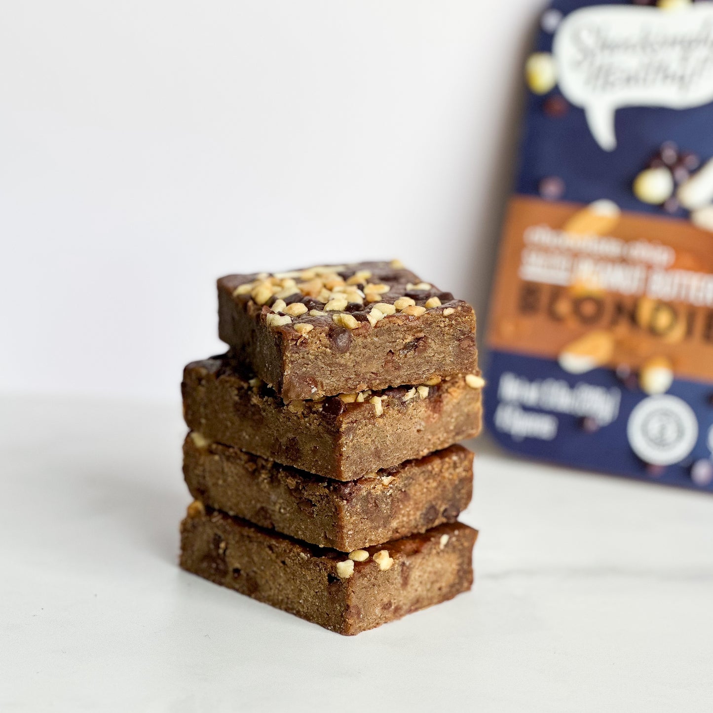 Shockingly Healthy! Salted Peanut Butter Chocolate Chip Blondie 4pack